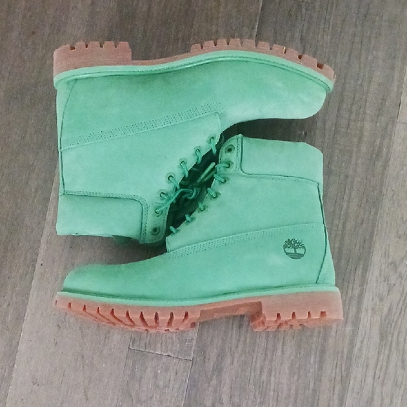 Timberland Mint Green Boots - Picture 1 of 6